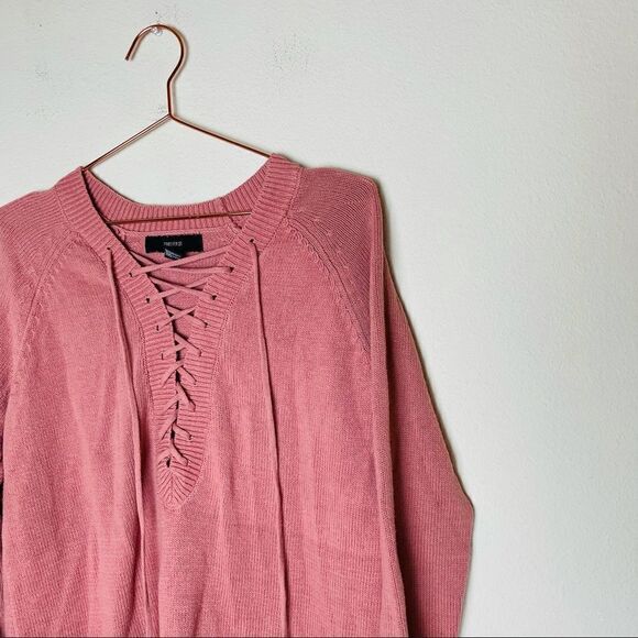EUC Forever 21 Pink Criss-cross Sweater Top Small - Picture 3 of 5